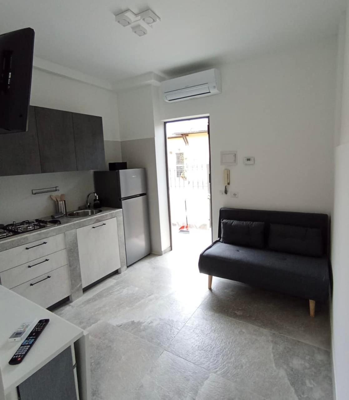 A Casa Di Elly 2 Rom